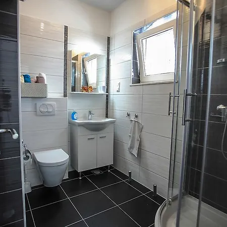 Nevistic 아파트 *