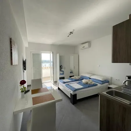 Apartment Nevistic
