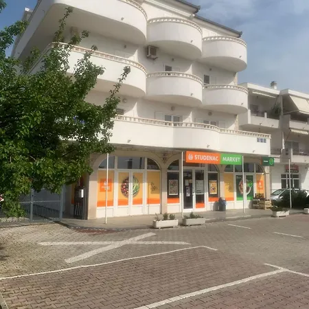 Apartment Nevistic Podstrana