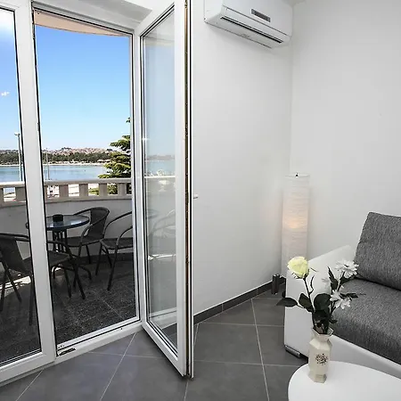 Apartment Nevistic